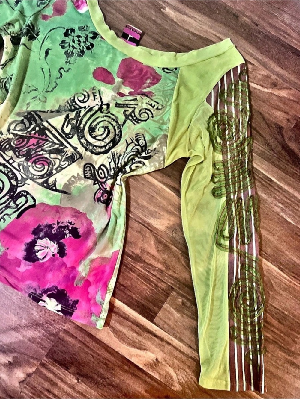 Floral Long Sleeve Top in Green & Pink - Picture 5 of 5